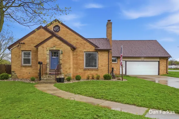 $315,000 | 3322 Burlingame Avenue Southwest, Wyoming, MI 49509