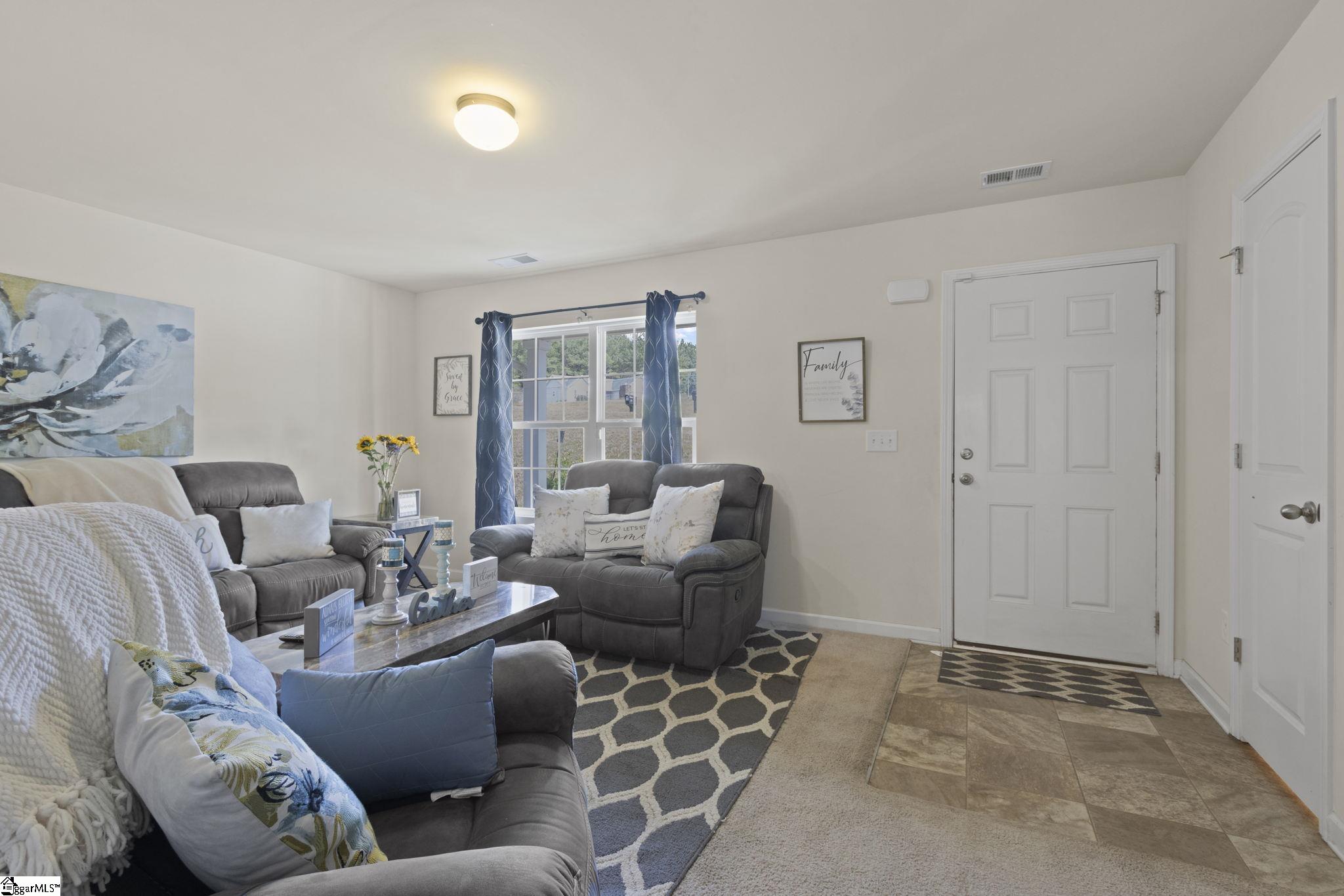102 Big View Anderson, SC 29621 - Photo 2 of 25 Gallery Image 2