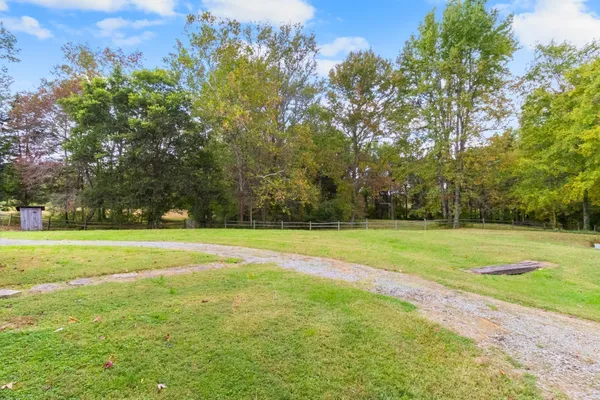 $899,000 | 1926 Oak Plains Road, Ashland City, TN 37015