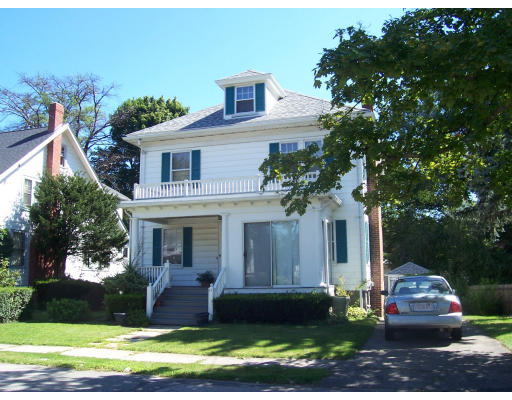 32 Briarfield Road Milton, MA 02186 - Photo 1 of 9 Gallery Image 1