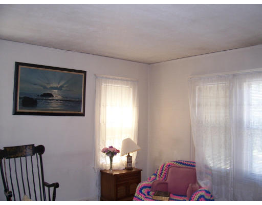 32 Briarfield Road Milton, MA 02186 - Photo 7 of 9 Gallery Image 7