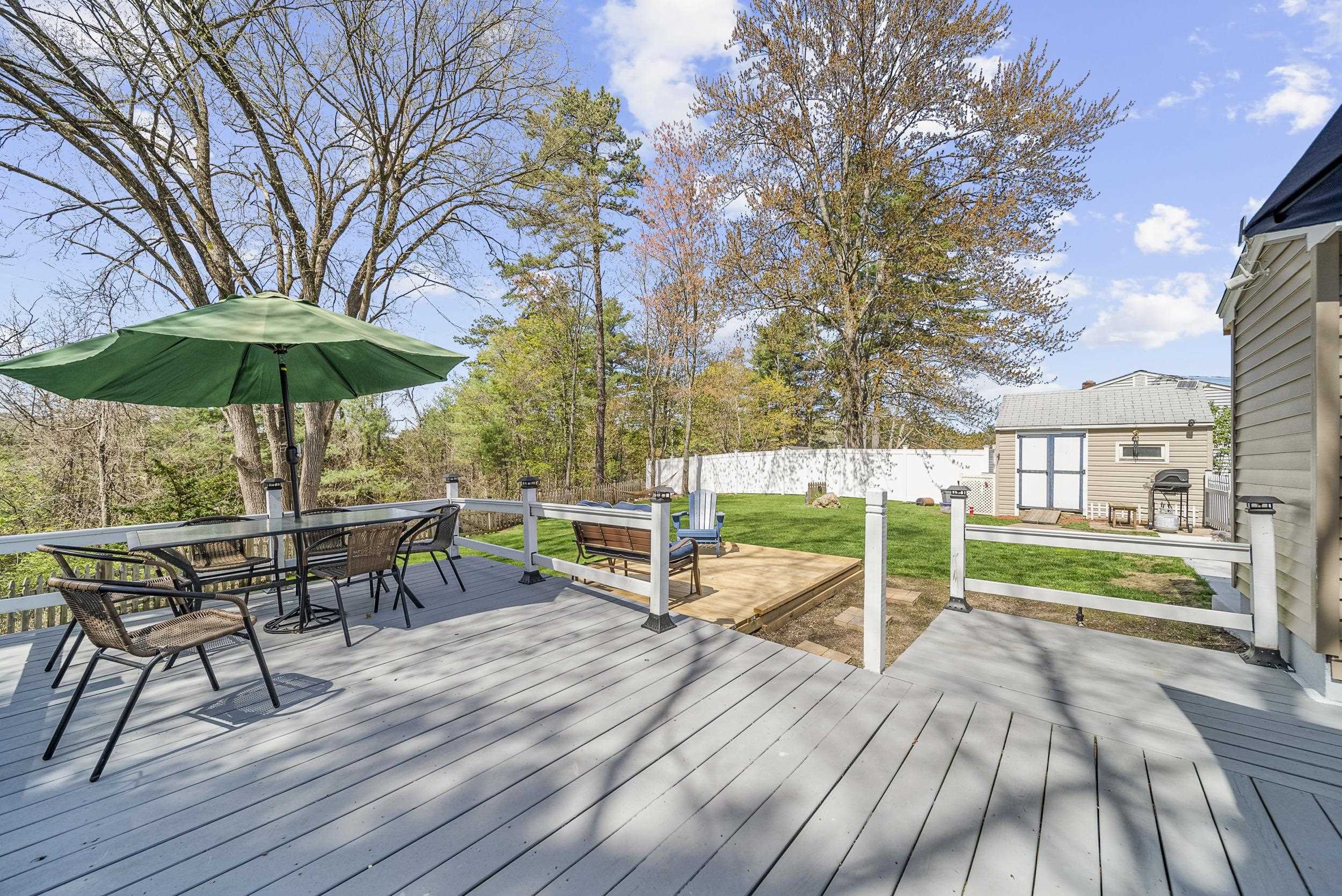 962 Goffstown Road Manchester, NH 03102 - Photo 4 of 26