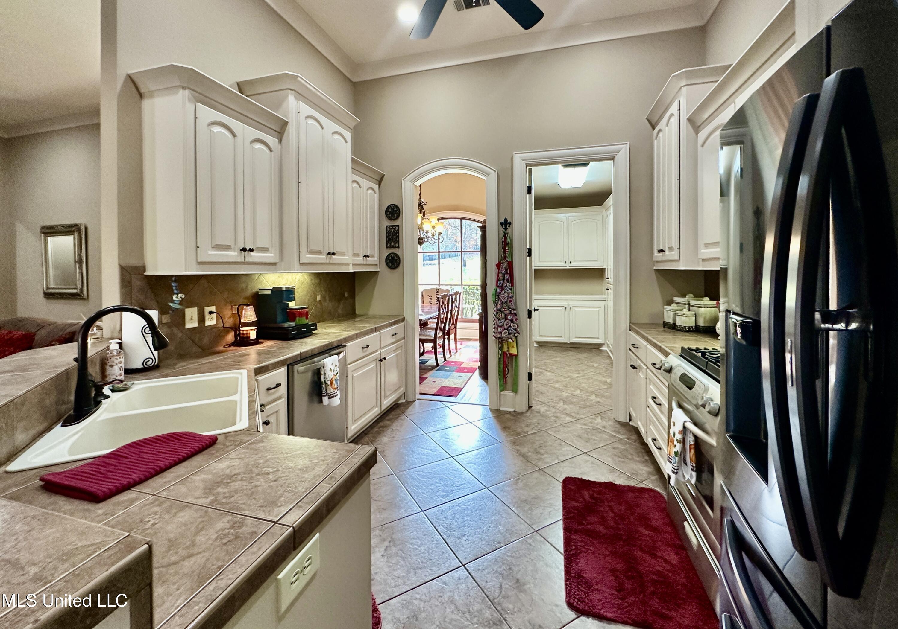 112 Pinehaven Place Clinton, MS 39056 - Photo 18 of 39 PP KITCHEN 3