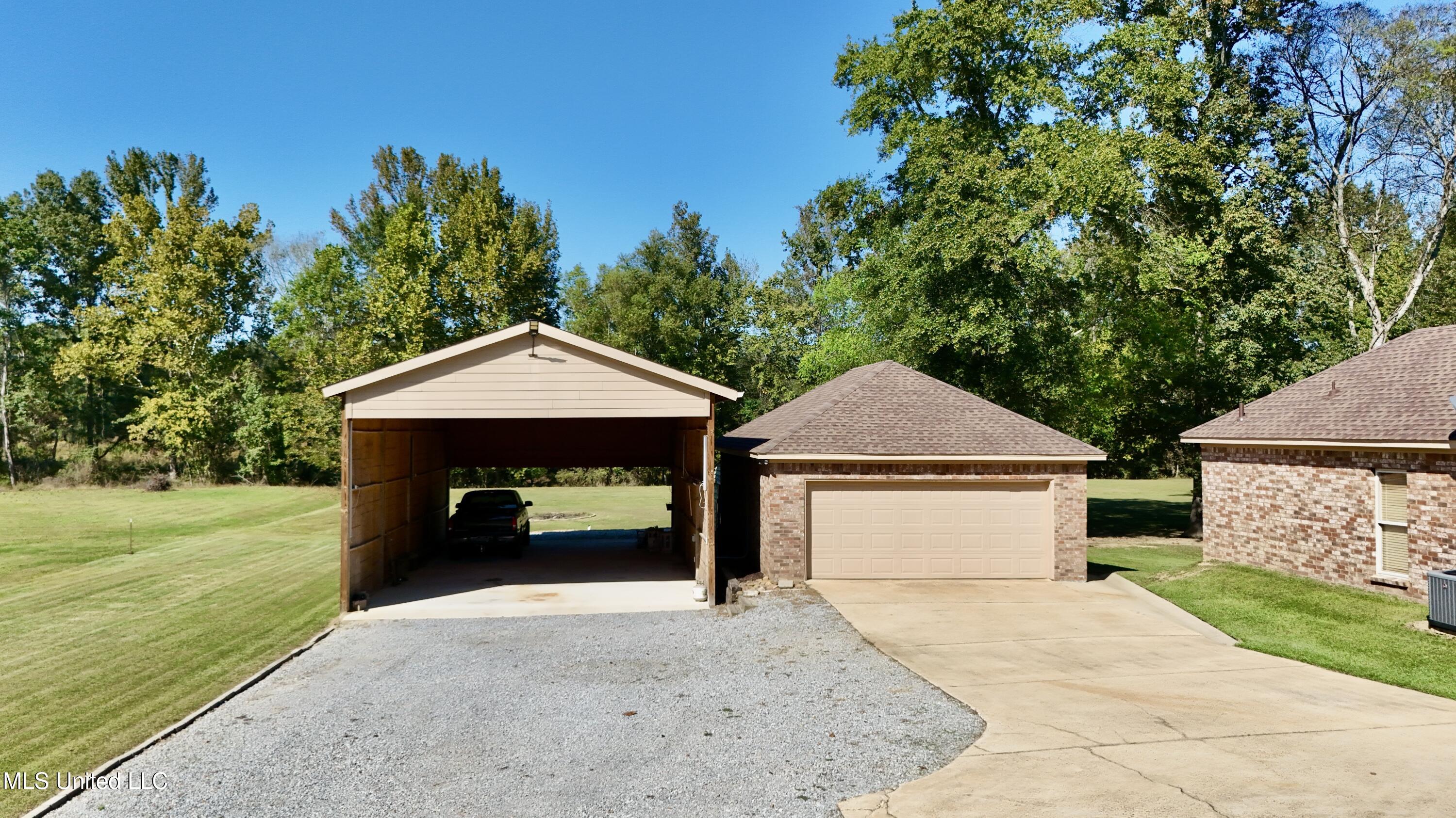 112 Pinehaven Place Clinton, MS 39056 - Photo 36 of 39 PP SHOP AND RV