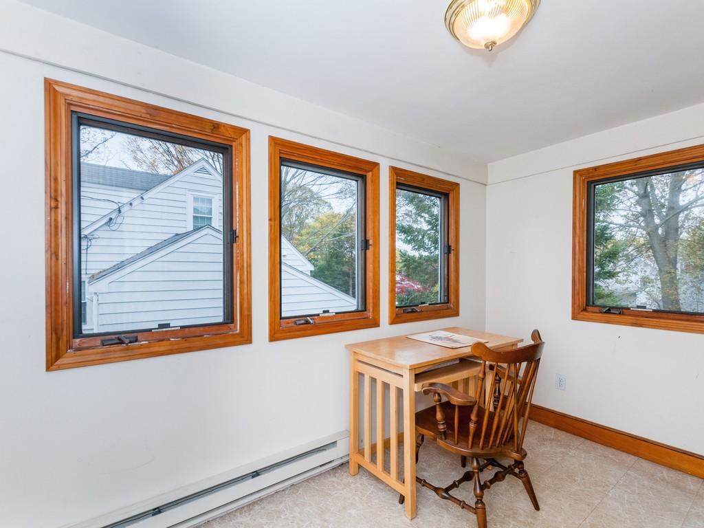248 Beal Road Waltham, MA 02453 - Photo 10 of 28 Gallery Image 10