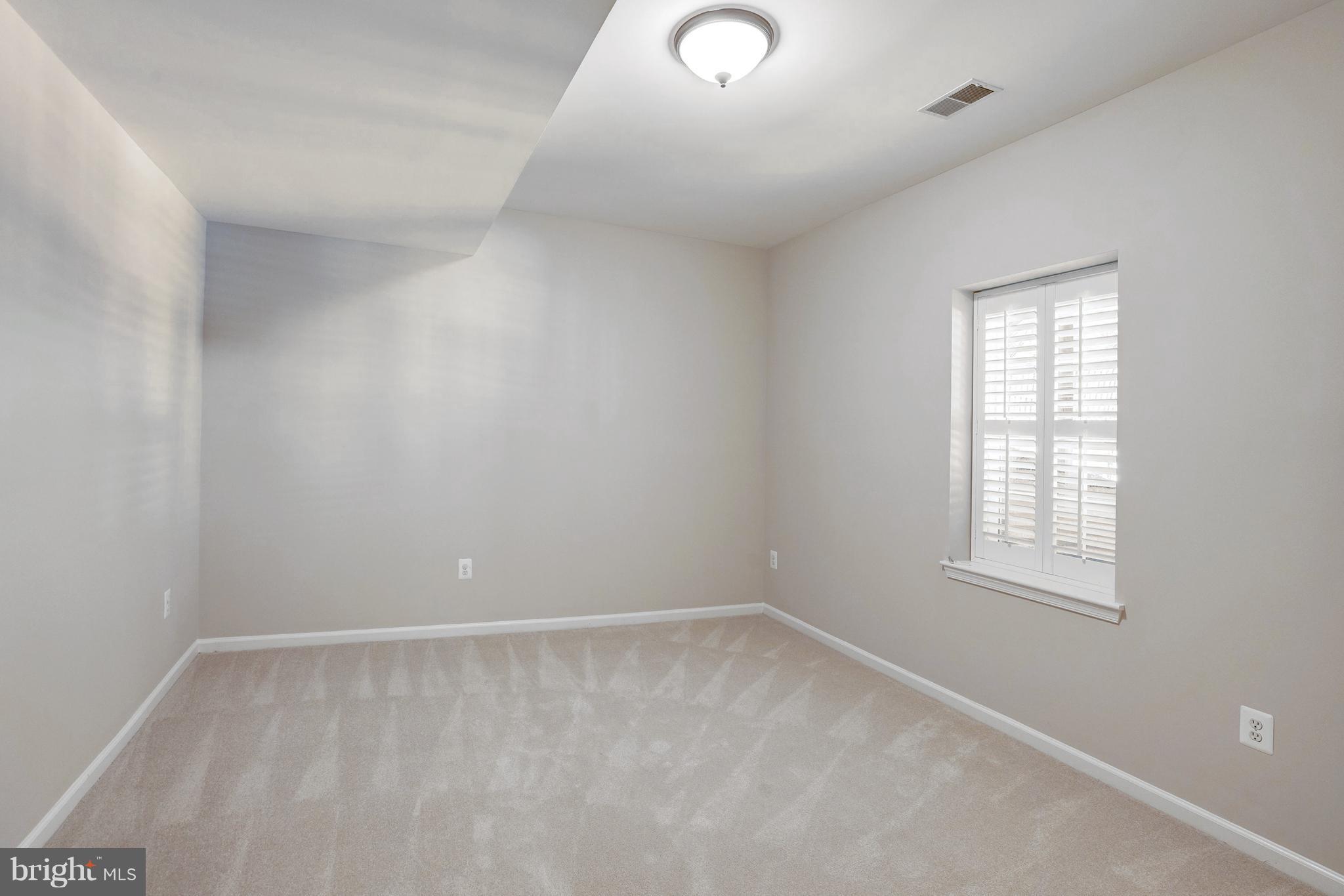 11284 Stones Throw Drive Reston, VA 20194 - Photo 24 of 30 Bedroom 5 and another Full Bath