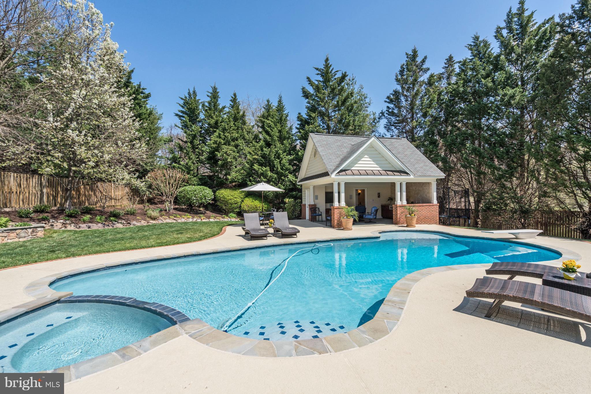 11284 Stones Throw Drive Reston, VA 20194 - Photo 26 of 30 Exterior (Rear)