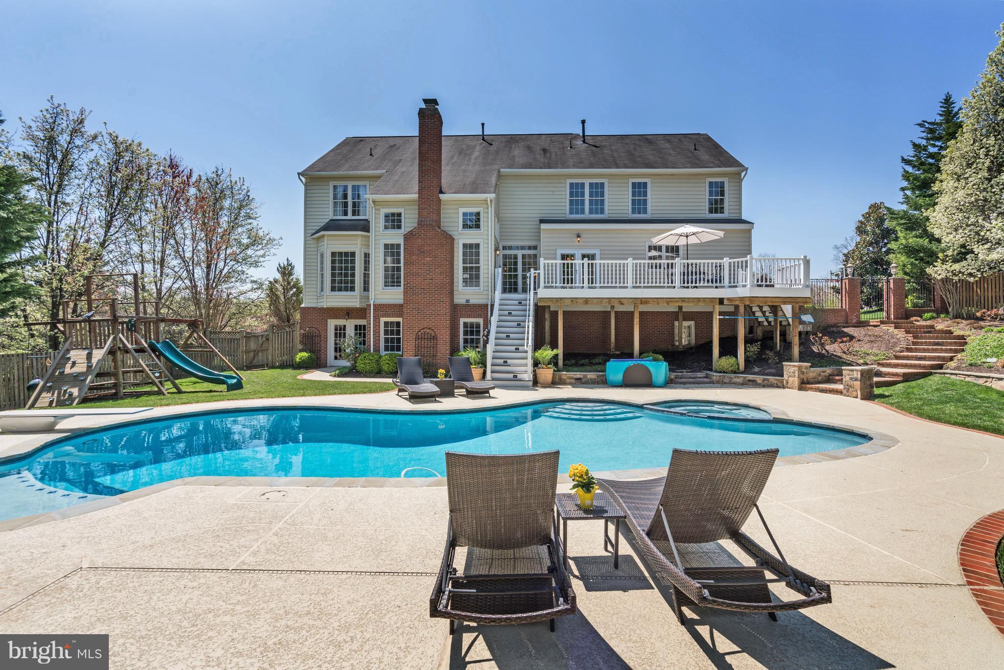11284 Stones Throw Drive Reston, VA 20194 - Photo 30 of 30 Exterior (Rear)