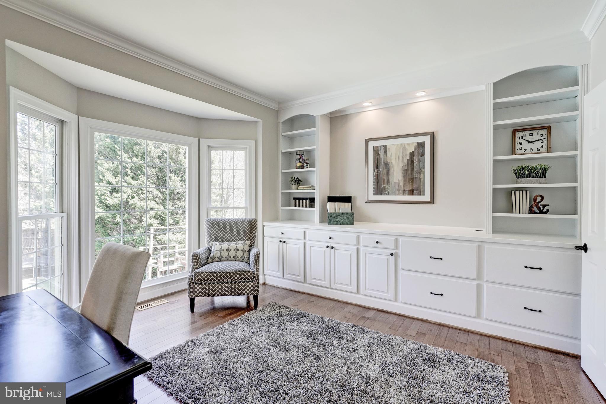 11284 Stones Throw Drive Reston, VA 20194 - Photo 5 of 30 Library