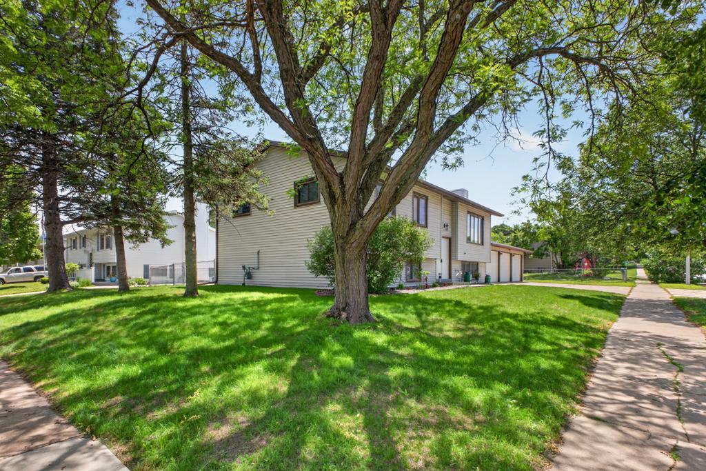 1804 9th Avenue Southeast Rochester, MN 55904 - Photo 2 of 33