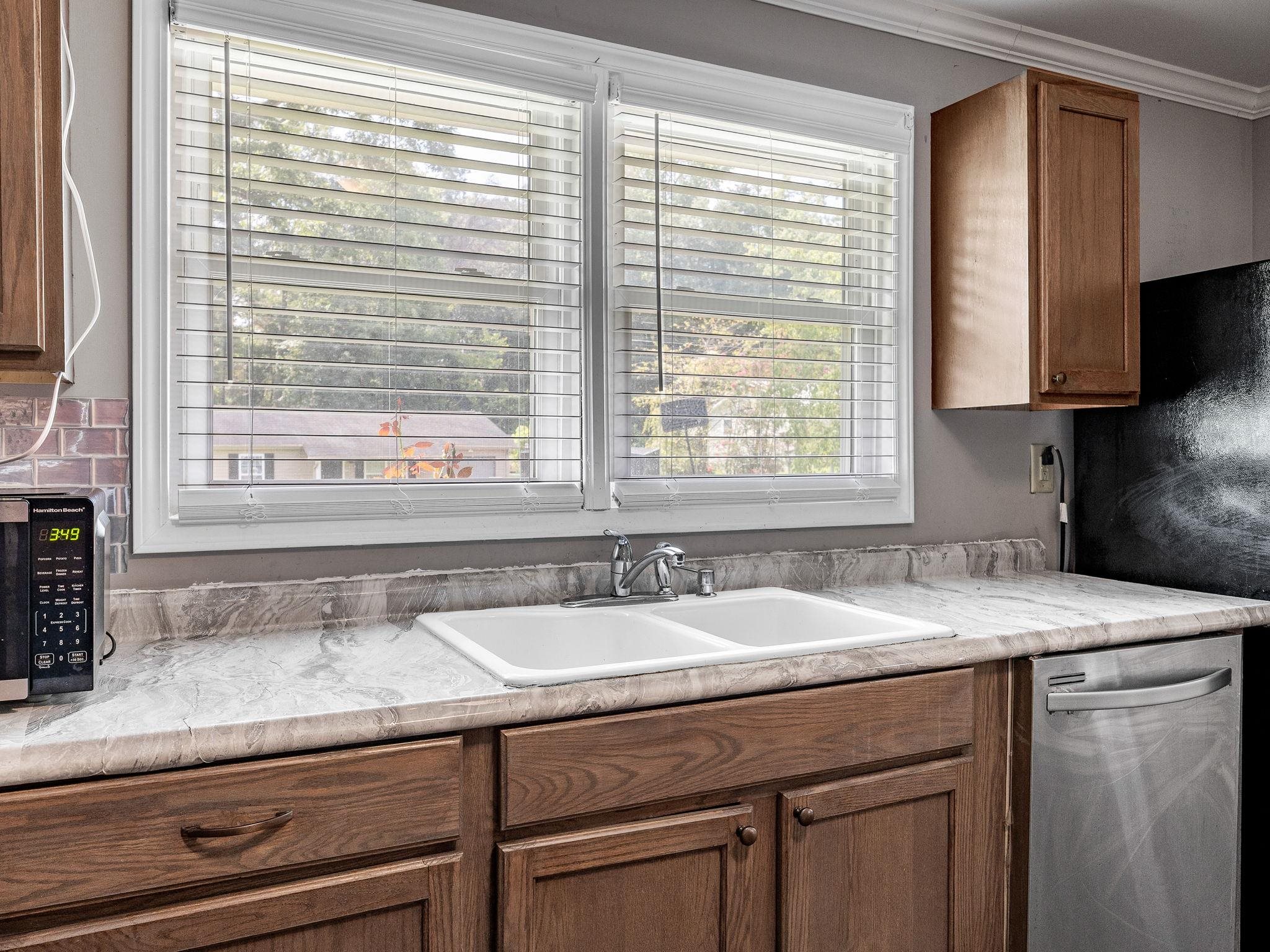 137 State Rd S-42-8392 Boiling Springs, SC 29316 - Photo 8 of 43 Gallery Image 8