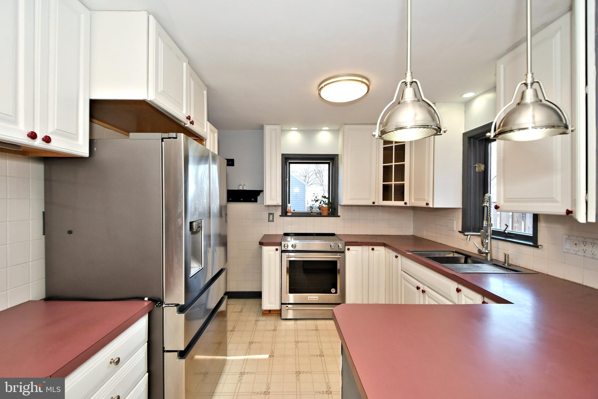 317 Clear Spring Road Lansdale, PA 19446 - Photo 13 of 47 Kitchen