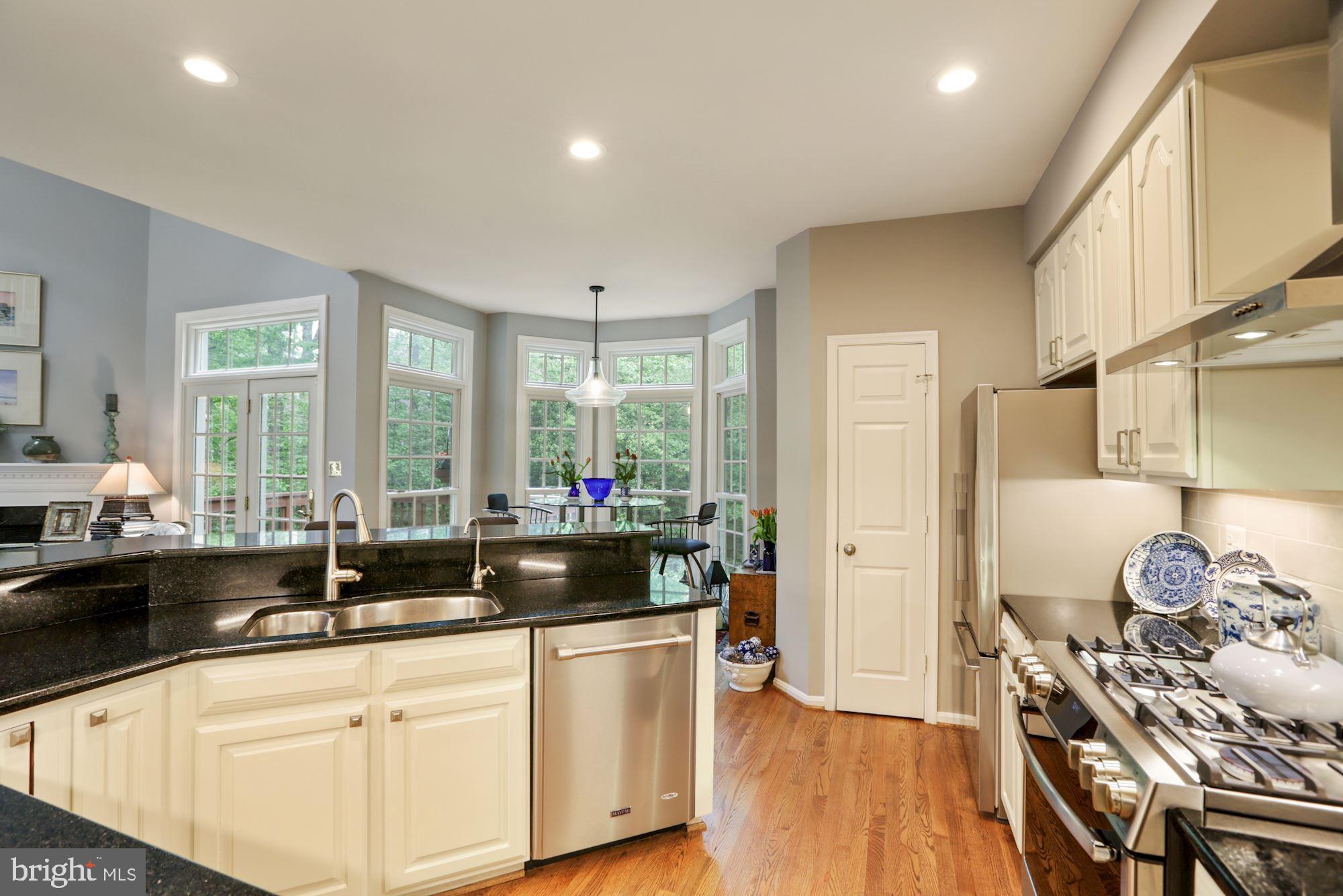11412 Hollow Timber Way Reston, VA 20194 - Photo 16 of 59 Updated Kitchedn w/ Newer Stainless Appliances