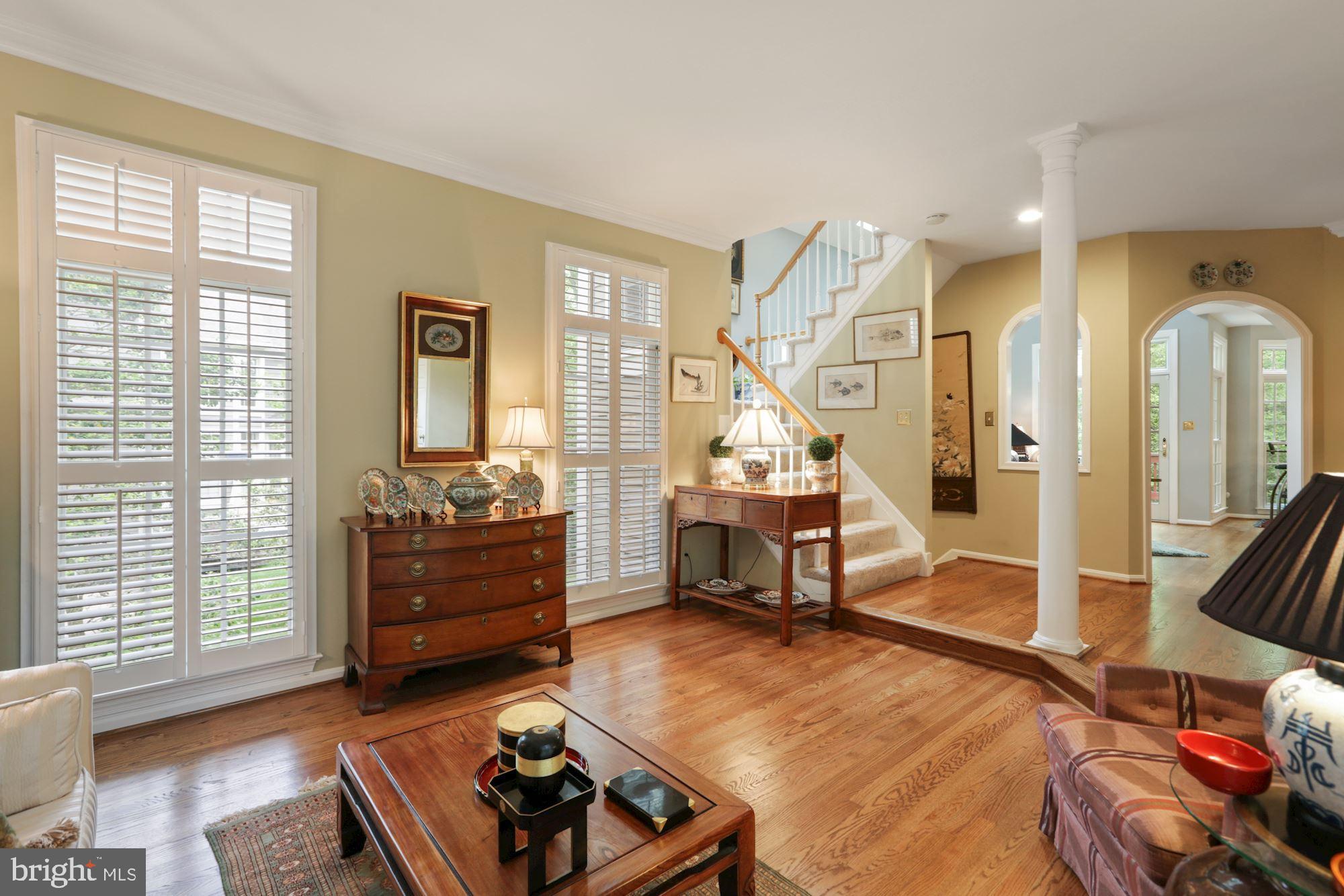 11412 Hollow Timber Way Reston, VA 20194 - Photo 5 of 59 Living Room