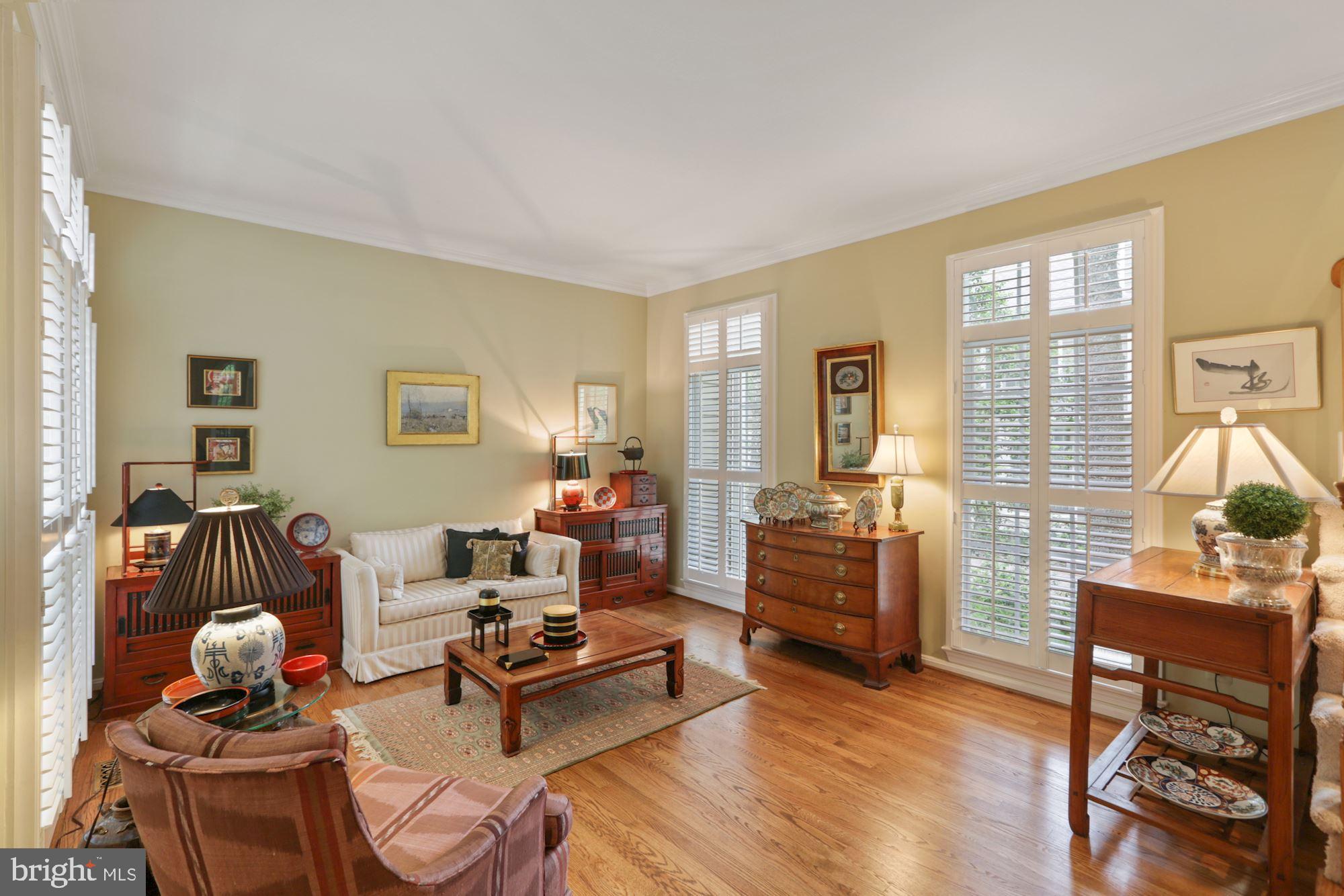 11412 Hollow Timber Way Reston, VA 20194 - Photo 6 of 59 Living Room