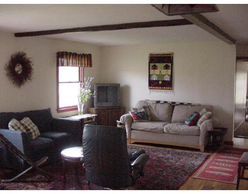 19 Jones Road Deerfield, MA 01342 - Photo 9 of 14 Gallery Image 9
