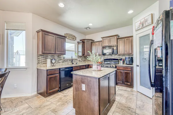 $309,950 | 7113 Long Meadow Drive, El Paso, TX 79934