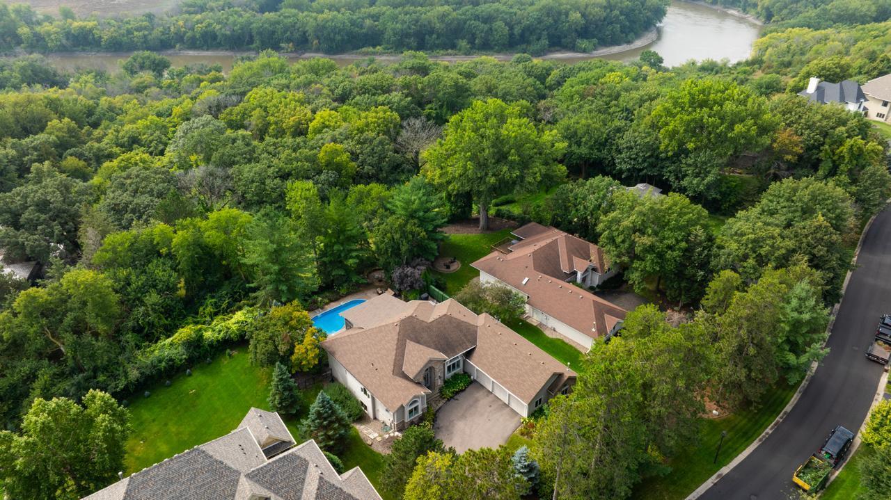12389 Riverview Road Eden Prairie, MN 55347 - Photo 2 of 65