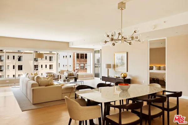 $1,399,000 | 6250 Hollywood Boulevard, Unit 8M, Los Angeles, CA 90028