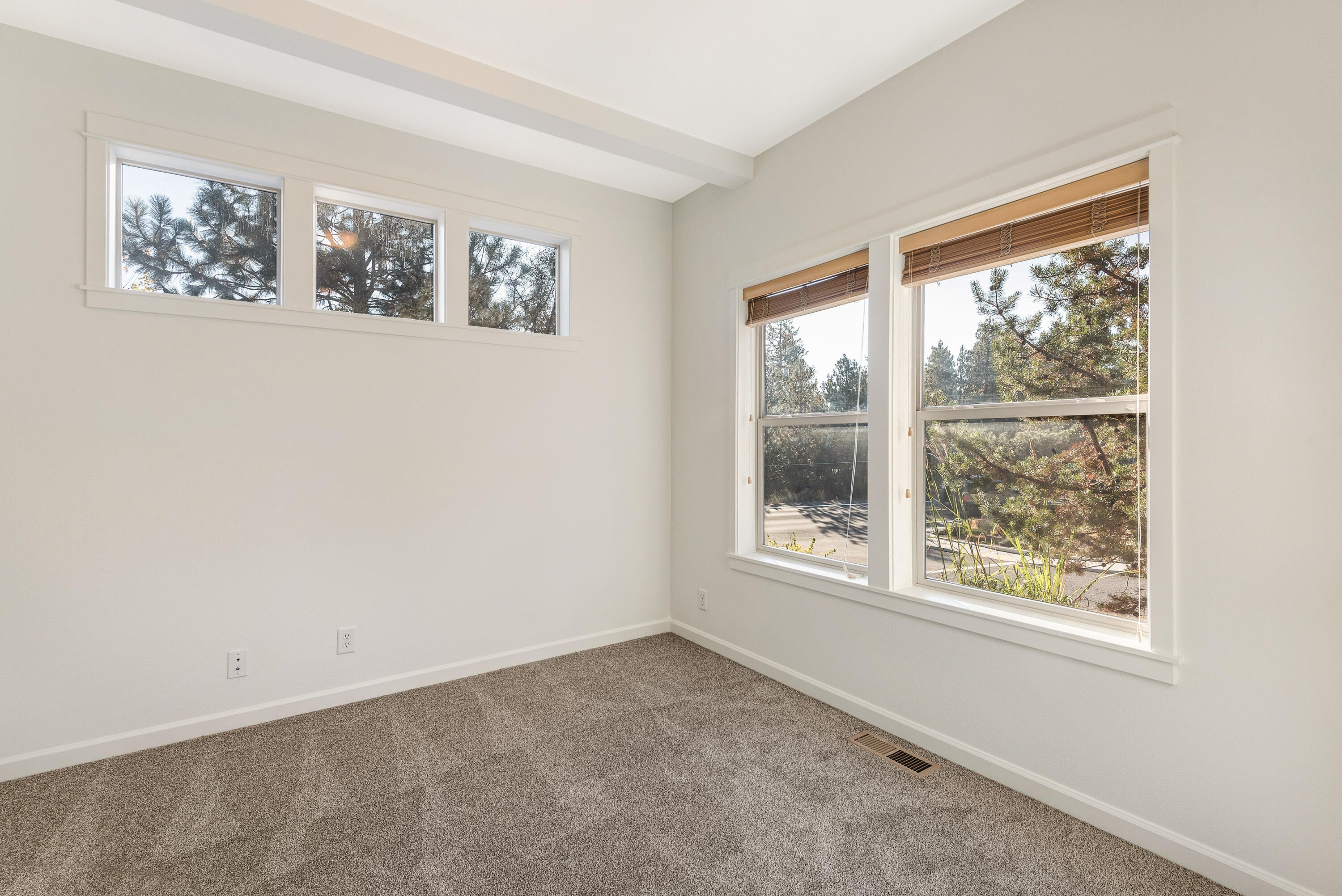 61491 Elder Ridge Street Bend, OR 97702 - Photo 16 of 32 61491 Elder Ridge St - 17