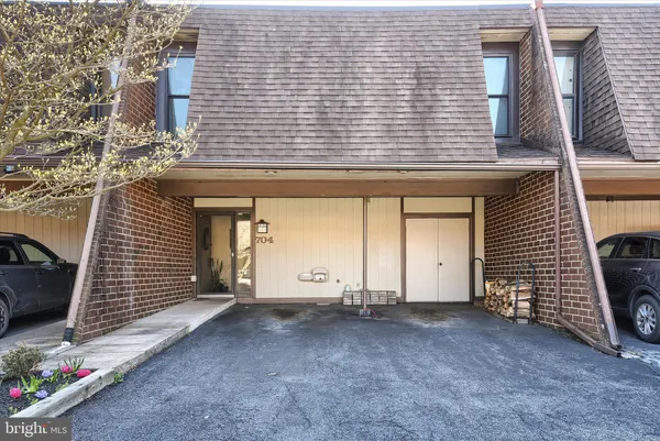 $219,704 | 704 Cedar Ridge Lane, Mechanicsburg, PA 17055