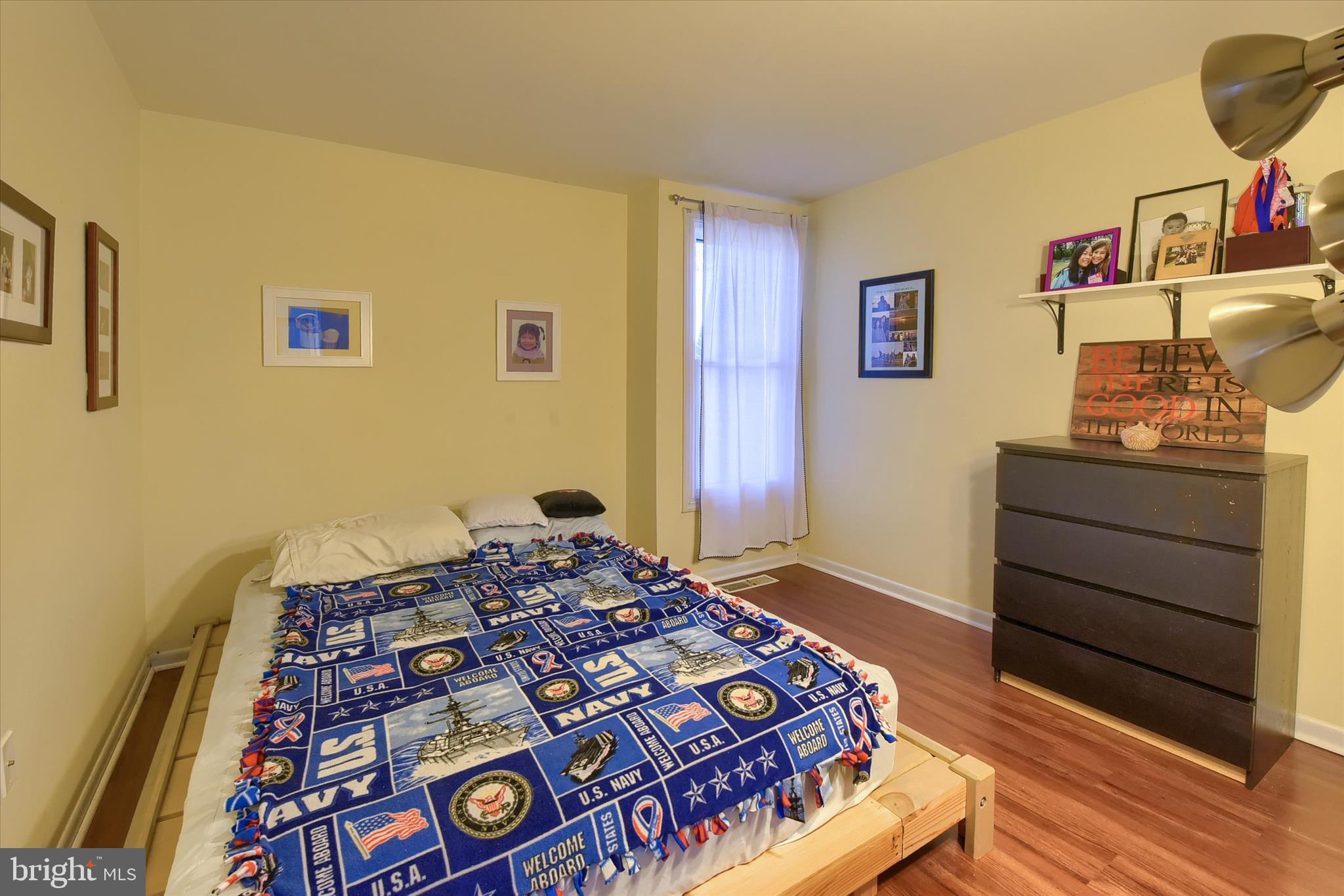 704 Cedar Ridge Lane Mechanicsburg, PA 17055 - Photo 29 of 40 a bedroom with a bed and a dresser