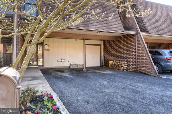 $219,704 | 704 Cedar Ridge Lane, Mechanicsburg, PA 17055