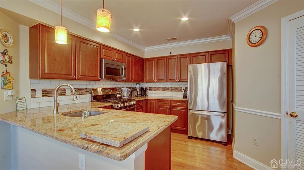 63 Winthrop Road, Unit D Monroe Township, NJ 08831 - Photo 11 of 28 Gallery Image 11