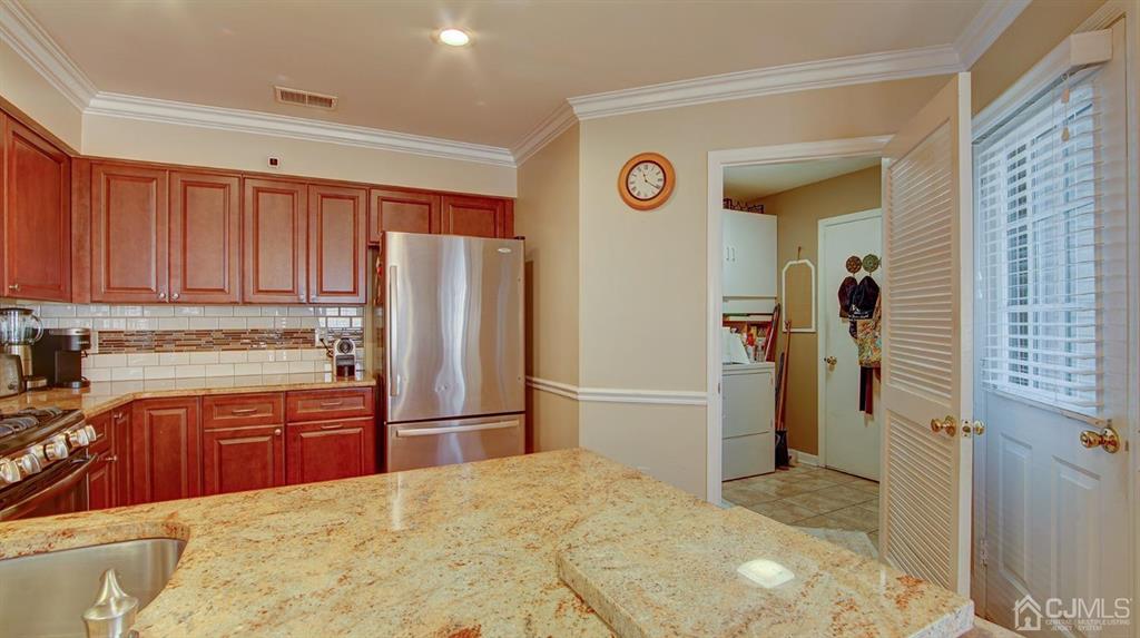 63 Winthrop Road, Unit D Monroe Township, NJ 08831 - Photo 12 of 28 Gallery Image 12