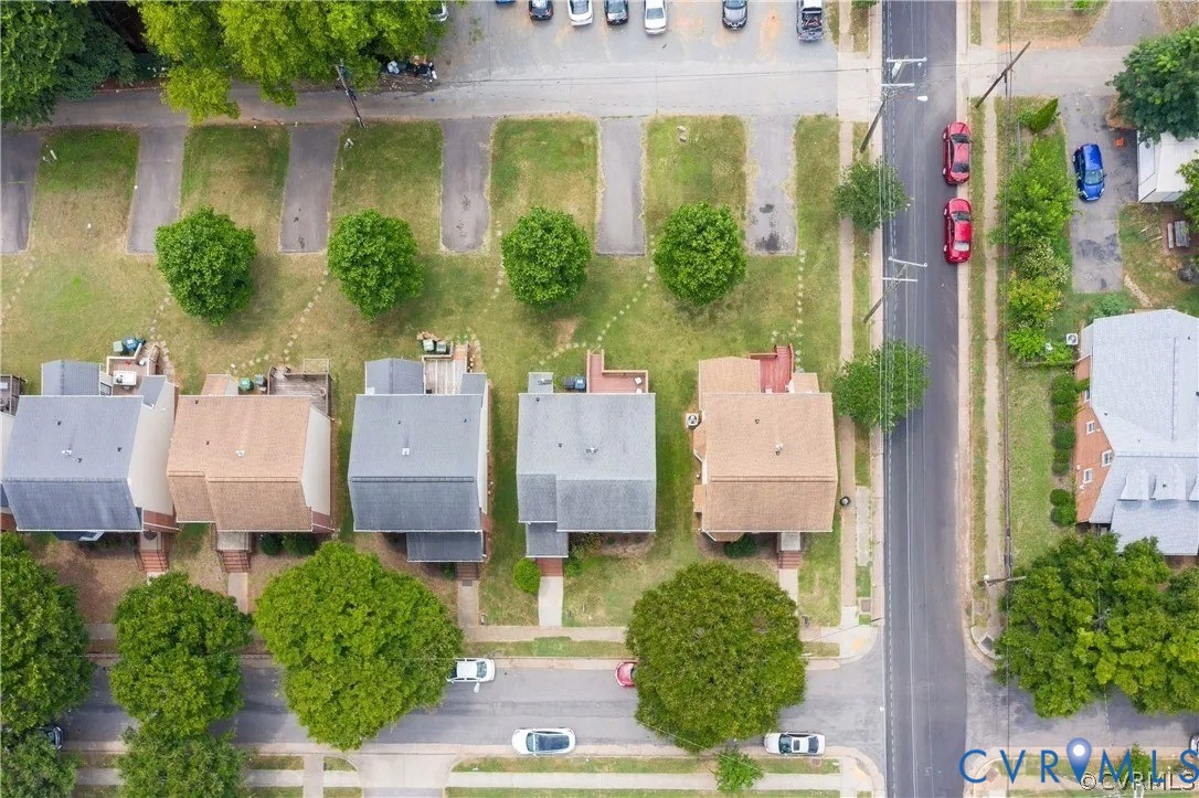 1733 Lakeview Avenue Richmond, VA 23220 - Photo 27 of 28 an aerial view of residential houses with outdoor space and street view