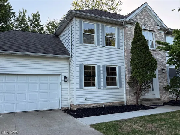 $419,900 | 326 Bridgeport Trail, Cleveland, OH 44143