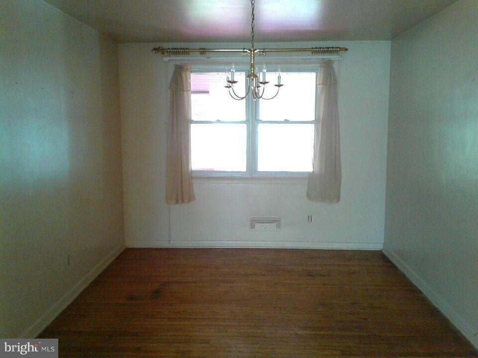 6818 Collinsdale Road Baltimore, MD 21234 - Photo 3 of 6 Dining Room