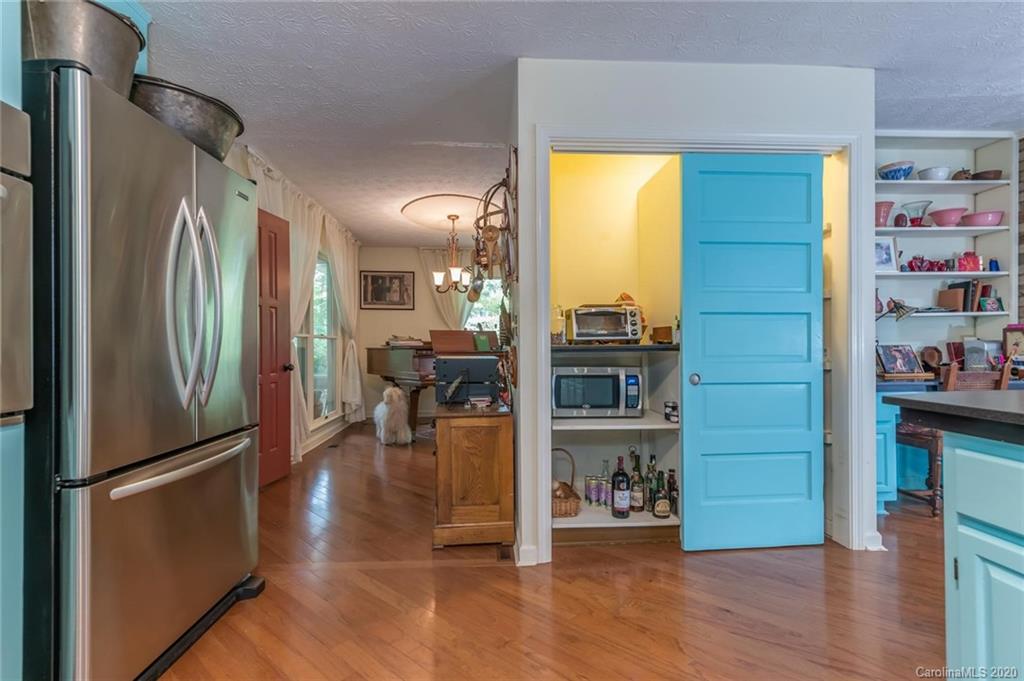129 Brandon Road Hendersonville, NC 28739 - Photo 15 of 40