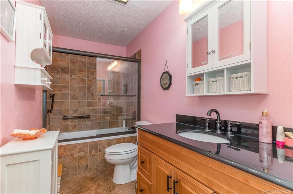 129 Brandon Road Hendersonville, NC 28739 - Photo 19 of 40
