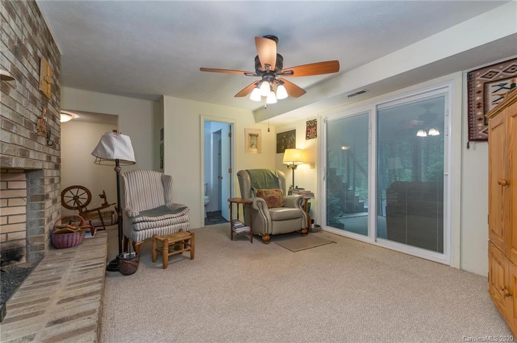 129 Brandon Road Hendersonville, NC 28739 - Photo 27 of 40