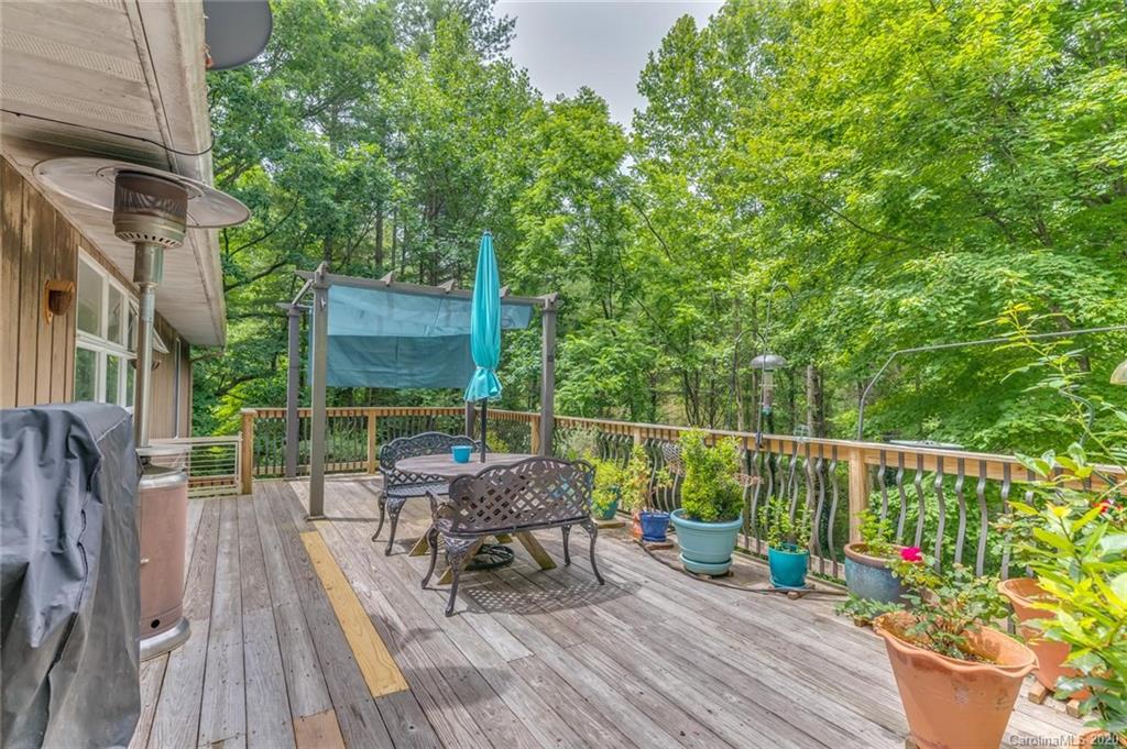129 Brandon Road Hendersonville, NC 28739 - Photo 28 of 40