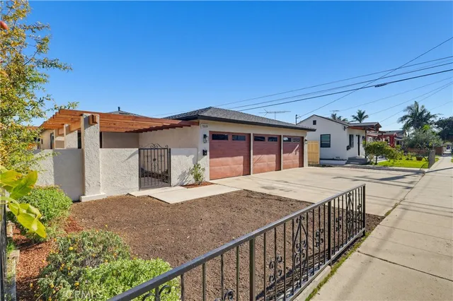 $839,000 | 13208 Florwood Avenue, Hawthorne, CA 90250