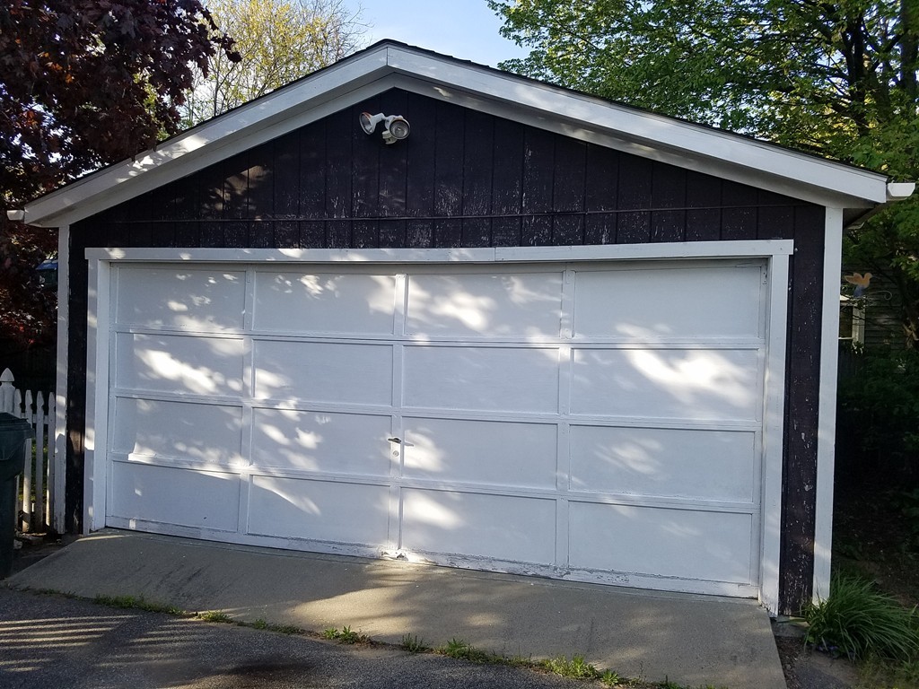 183 Arthur Street Springfield, MA 01104 - Photo 3 of 5