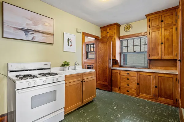 $649,000 | 4752 Lyndale Avenue South, Minneapolis, MN 55419