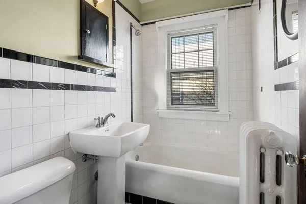 $649,000 | 4752 Lyndale Avenue South, Minneapolis, MN 55419