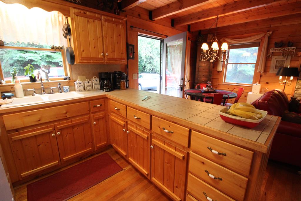 206 Pottery Road Fancy Gap, VA 24328 - Photo 13 of 63 Gallery Image 13