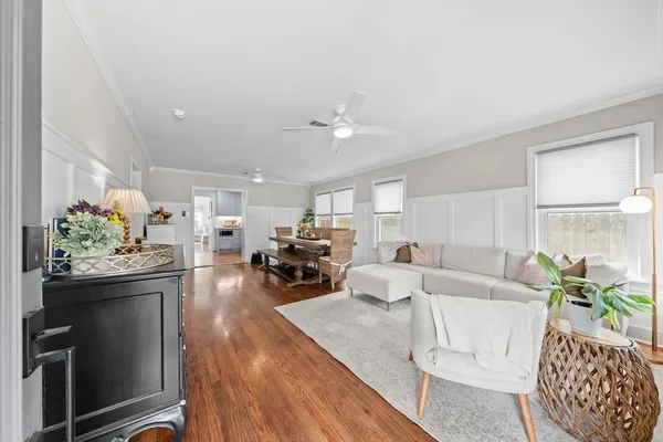 $699,900 | 1516 Lawrence Street, Houston, TX 77008