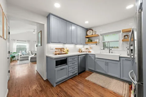 $699,900 | 1516 Lawrence Street, Houston, TX 77008