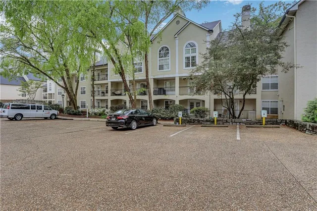 $240,000 | 3655 Habersham Road Northeast, Unit 254B, Atlanta, GA 30305