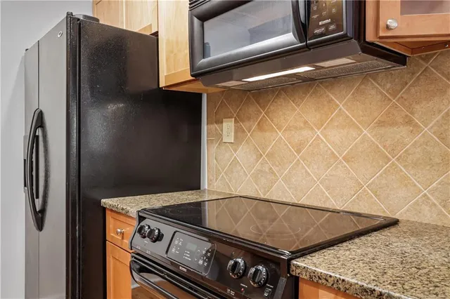 $240,000 | 3655 Habersham Road Northeast, Unit 254B, Atlanta, GA 30305