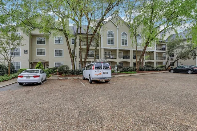 $240,000 | 3655 Habersham Road Northeast, Unit 254B, Atlanta, GA 30305