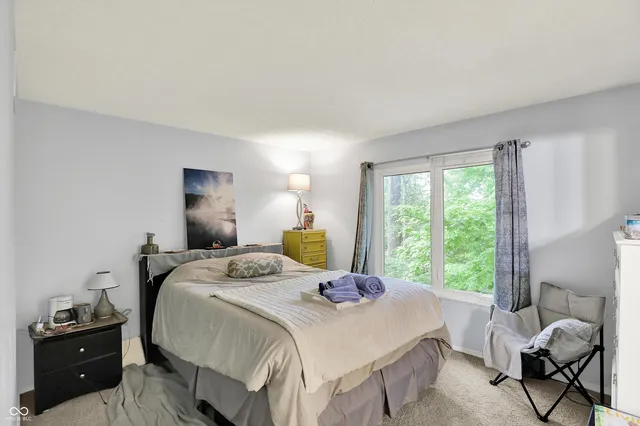 $280,000 | 2210 South Laurelwood Circle, Bloomington, IN 47401