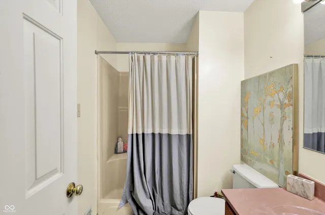 $280,000 | 2210 South Laurelwood Circle, Bloomington, IN 47401