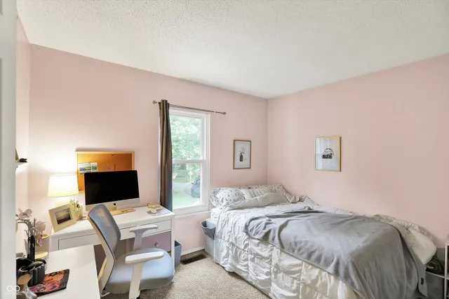 $280,000 | 2210 South Laurelwood Circle, Bloomington, IN 47401