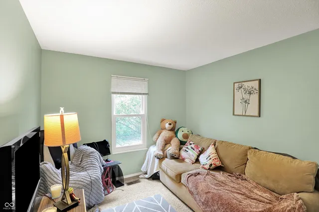 $280,000 | 2210 South Laurelwood Circle, Bloomington, IN 47401